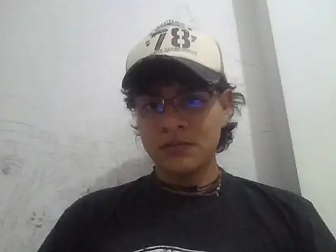 Snapshot of xhecho_uzumaki chatting on May 2026 03:56:01 AM xhecho uzumaki online show from May 2026 03:56:01 AM