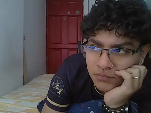 Snapshot of xhecho_uzumaki chatting on May 2026 06:02:02 PM xhecho uzumaki online show from May 2026 06:02:02 PM