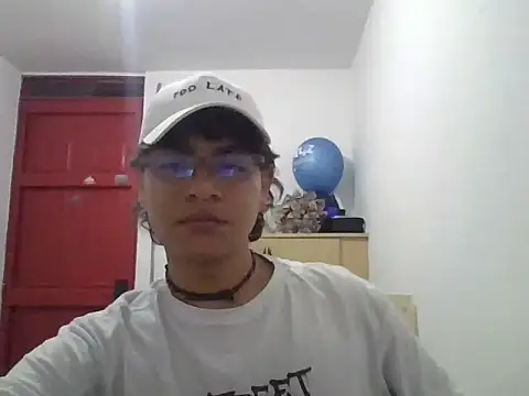 Snapshot of xhecho_uzumaki chatting on May 2026 05:12:02 AM xhecho uzumaki online show from May 2026 05:12:02 AM