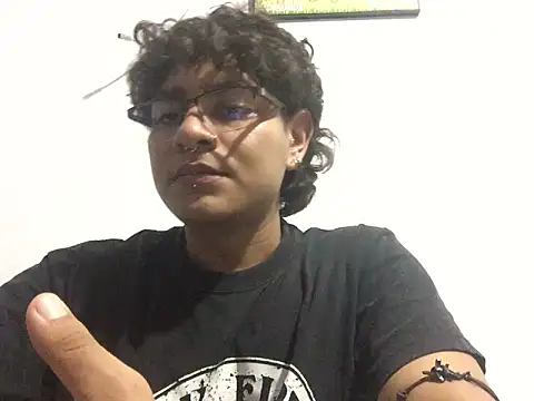 Snapshot of xhecho_uzumaki chatting on May 2026 04:21:01 AM xhecho uzumaki online show from May 2026 04:21:01 AM