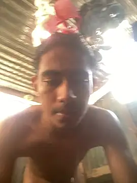 Snapshot of Mellvinn chatting on April 2026 10:43:01 PM Mellvinn online show from April 2026 10:43:01 PM