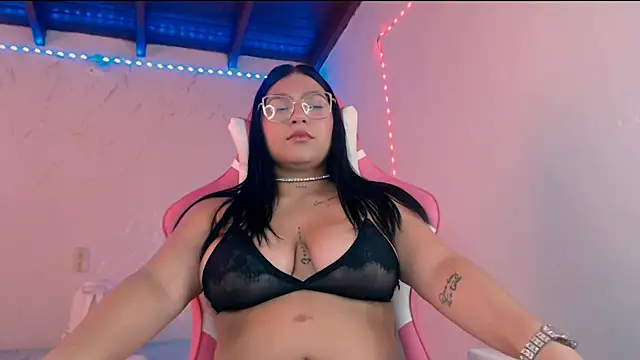 Juana Olarte08 online show from April 2026 07:03:01 PM