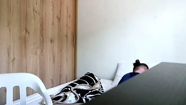 Snapshot of andrew_1520 chatting on January 2026 07:08:02 PM andrew 1520 online show from January 2026 07:08:02 PM