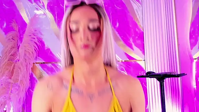 Snapshot of Molly_Spears_ chatting on April 2026 04:24:01 PM Molly Spears online show from April 2026 04:24:01 PM