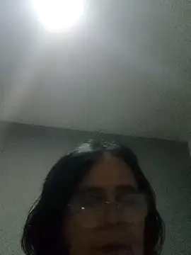 Snapshot of PienCanela chatting on April 2026 02:27:02 AM PienCanela online show from April 2026 02:27:02 AM