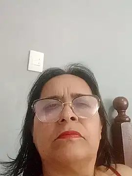 Snapshot of PienCanela chatting on April 2026 07:09:01 PM PienCanela online show from April 2026 07:09:01 PM