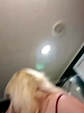 itsthatgirl online show from April 2026 03:11:01 AM