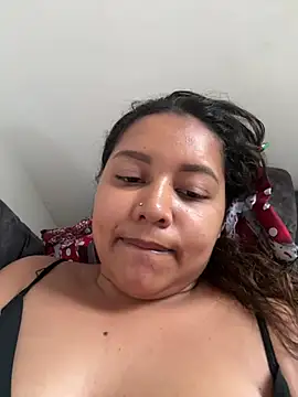 Snapshot of Ninibella chatting on July 2026 03:14:02 PM Ninibella online show from July 2026 03:14:02 PM