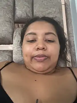Snapshot of Ninibella chatting on July 2026 09:52:02 PM Ninibella online show from July 2026 09:52:02 PM