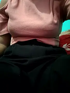 Snapshot of Liviya__225__ chatting on April 2026 06:42:02 AM Liviya 225 online show from April 2026 06:42:02 AM