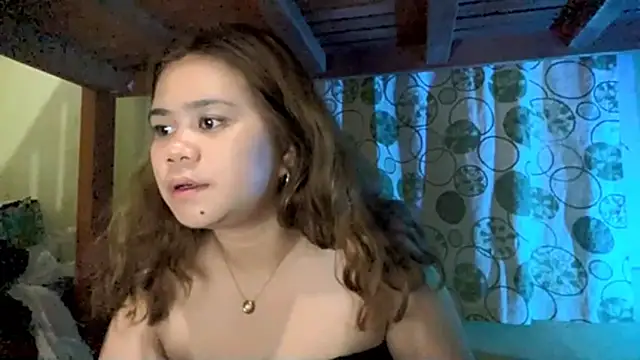 ElodiaSebourn online show from April 2026 02:22:02 PM