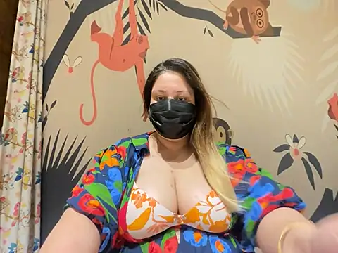 Snapshot of kavyasingh36 chatting on April 2026 07:20:01 PM kavyasingh36 online show from April 2026 07:20:01 PM