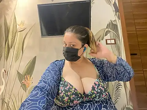 Snapshot of kavyasingh36 chatting on May 2026 11:23:04 PM kavyasingh36 online show from May 2026 11:23:04 PM