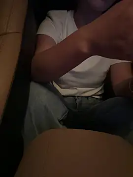 jiaojiaobaobei online show from April 2026 01:37:01 PM