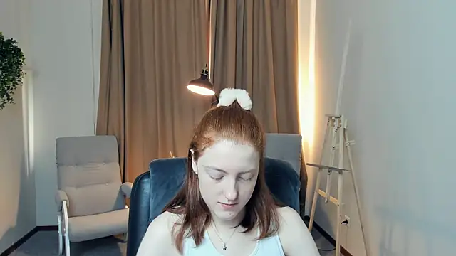 Snapshot of MuiLeath chatting on April 2026 01:07:01 PM MuiLeath online show from April 2026 01:07:01 PM