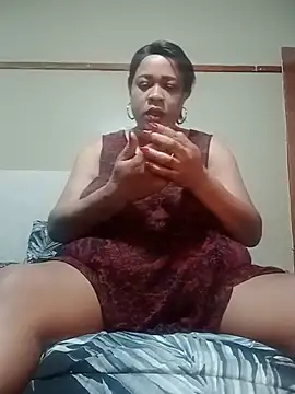BUSTYQUEEN56  online show from June 2026 06:33:02 AM
