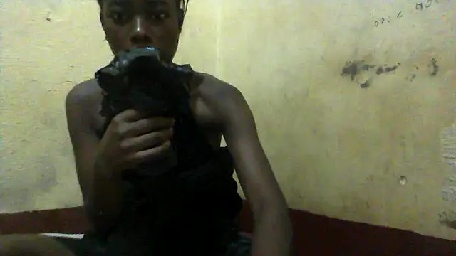 Snapshot of Rerpuss1 chatting on June 2026 05:07:01 PM Rerpuss1 online show from June 2026 05:07:01 PM