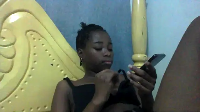 Snapshot of Rerpuss1 chatting on July 2026 01:03:02 PM Rerpuss1 online show from July 2026 01:03:02 PM