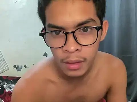 Snapshot of yourhotasian_jhonpol16 chatting on April 2026 06:14:02 PM yourhotasian jhonpol16 online show from April 2026 06:14:02 PM