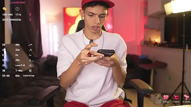 andrew magicc online show from April 2026 10:25:02 PM