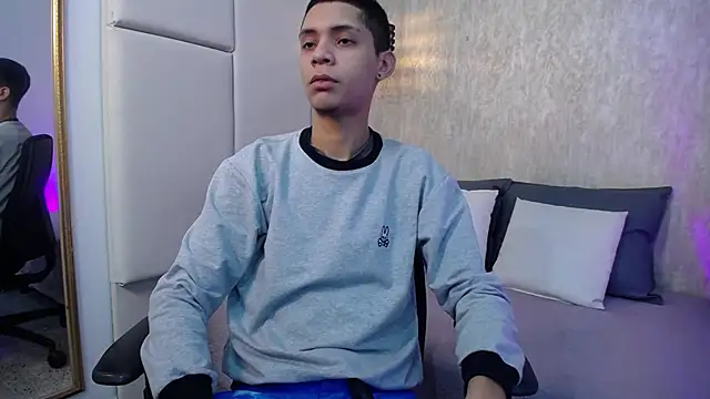 Axel marcus online show from April 2026 08:15:02 PM