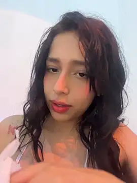Snapshot of milakitti chatting on June 2026 05:58:01 AM milakitti online show from June 2026 05:58:01 AM