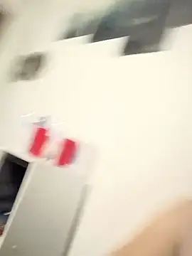 Snapshot of joshe40 chatting on April 2026 01:38:02 PM joshe40 online show from April 2026 01:38:02 PM