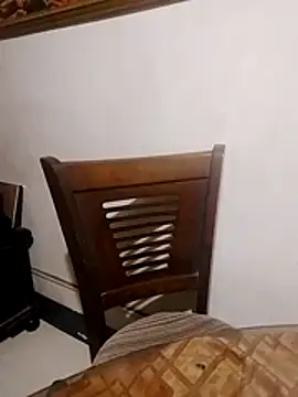jeanyummytits online show from June 2026 07:23:01 PM