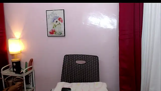 Snapshot of ursexy_anne chatting on June 2026 02:54:02 AM ursexy anne online show from June 2026 02:54:02 AM