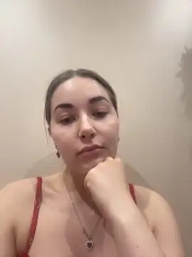 Doris2222 online show from April 2026 06:15:01 PM