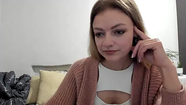 Snapshot of Severina7 chatting on April 2026 07:48:01 PM Severina7 online show from April 2026 07:48:01 PM