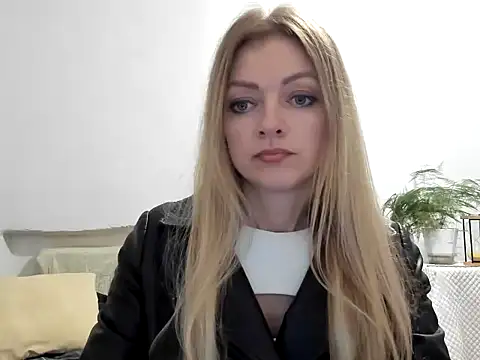 Snapshot of Severina7 chatting on May 2026 07:22:02 PM Severina7 online show from May 2026 07:22:02 PM