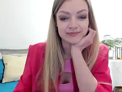 Snapshot of Severina7 chatting on May 2026 07:08:01 PM Severina7 online show from May 2026 07:08:01 PM