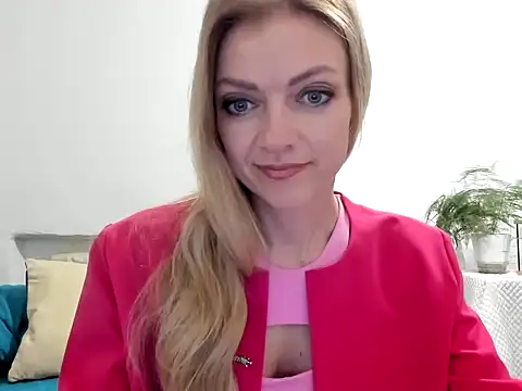Snapshot of Severina7 chatting on May 2026 07:22:02 PM Severina7 online show from May 2026 07:22:02 PM