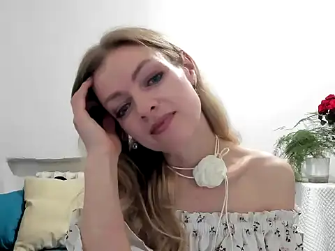 Snapshot of Severina7 chatting on May 2026 08:16:02 PM Severina7 online show from May 2026 08:16:02 PM