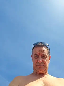 loulouferrari online show from April 2026 03:09:01 PM