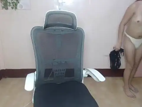 Snapshot of TransCeejay chatting on April 2026 09:59:02 AM TransCeejay online show from April 2026 09:59:02 AM