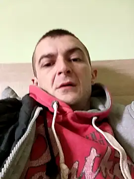 Snapshot of Mariofls chatting on May 2026 12:32:02 PM Mariofls online show from May 2026 12:32:02 PM