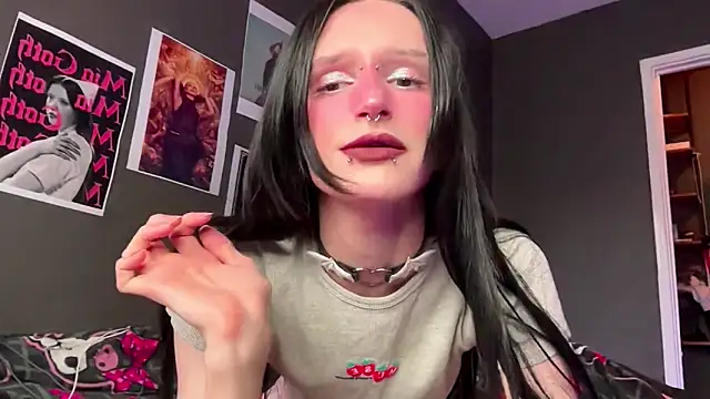 Niky Long online show from April 2026 01:45:02 PM