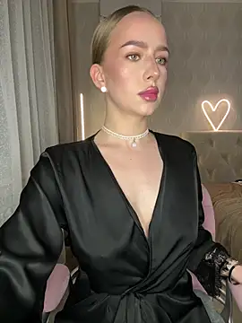 AlisaPearl online show from June 2026 06:29:02 PM