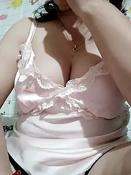 Snapshot of ManaMi-Amii chatting on April 2026 02:48:02 PM ManaMi-Amii online show from April 2026 02:48:02 PM