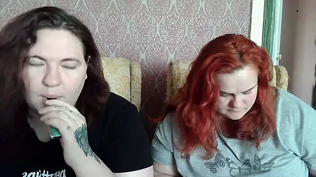 Snapshot of DillionWestgate chatting on April 2026 06:52:01 AM DillionWestgate online show from April 2026 06:52:01 AM