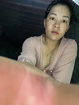 daisy-yeu online show from April 2026 02:22:02 PM