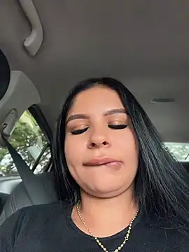 Snapshot of Elara_Luxe chatting on June 2026 10:25:01 PM Elara Luxe online show from June 2026 10:25:01 PM