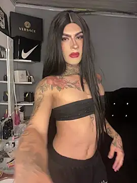 valen lewiiz online show from April 2026 01:45:01 AM