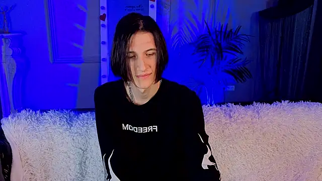 Snapshot of Klaude_Jam chatting on April 2026 08:48:01 PM Klaude Jam online show from April 2026 08:48:01 PM