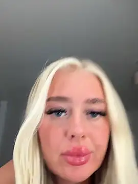 Snapshot of Vanillaheavennn chatting on April 2026 08:04:01 PM Vanillaheavennn online show from April 2026 08:04:01 PM