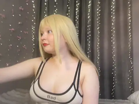 krissimo online show from April 2026 03:28:02 PM