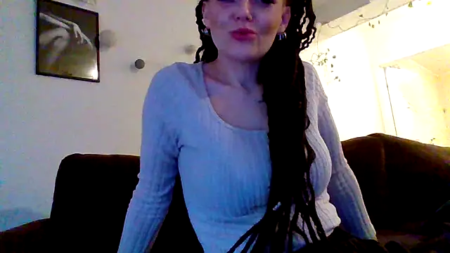 shyhornymommy online show from April 2026 05:50:01 PM
