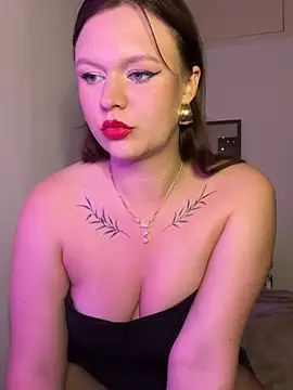 SweetLikaaa online show from April 2026 08:14:02 PM